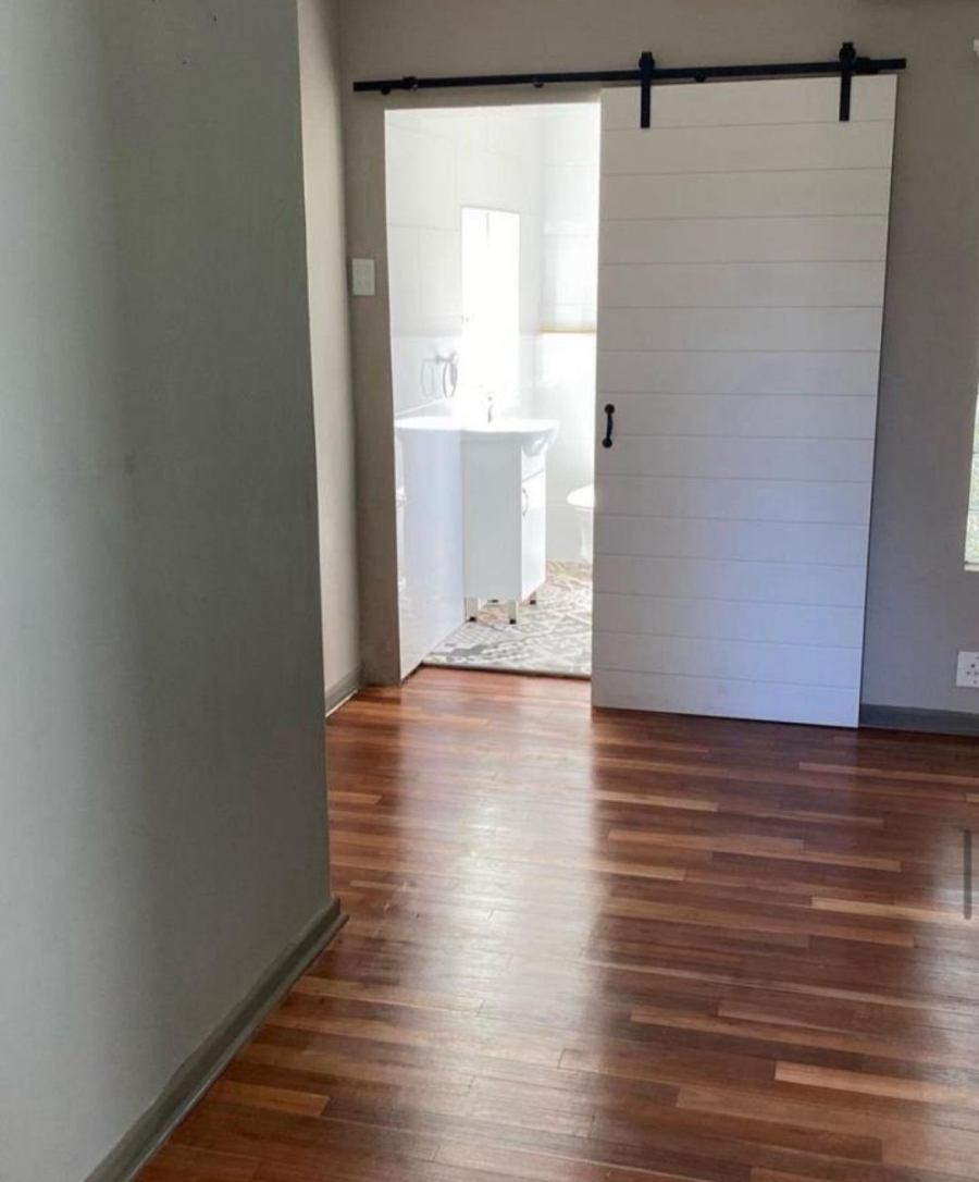 5 Bedroom Property for Sale in Paarl South Western Cape